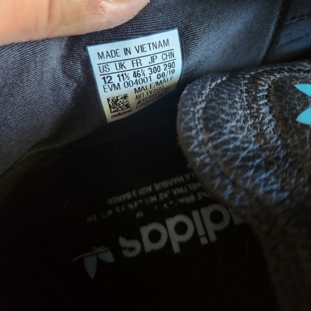 Men's adidas - Picture 3 of 5